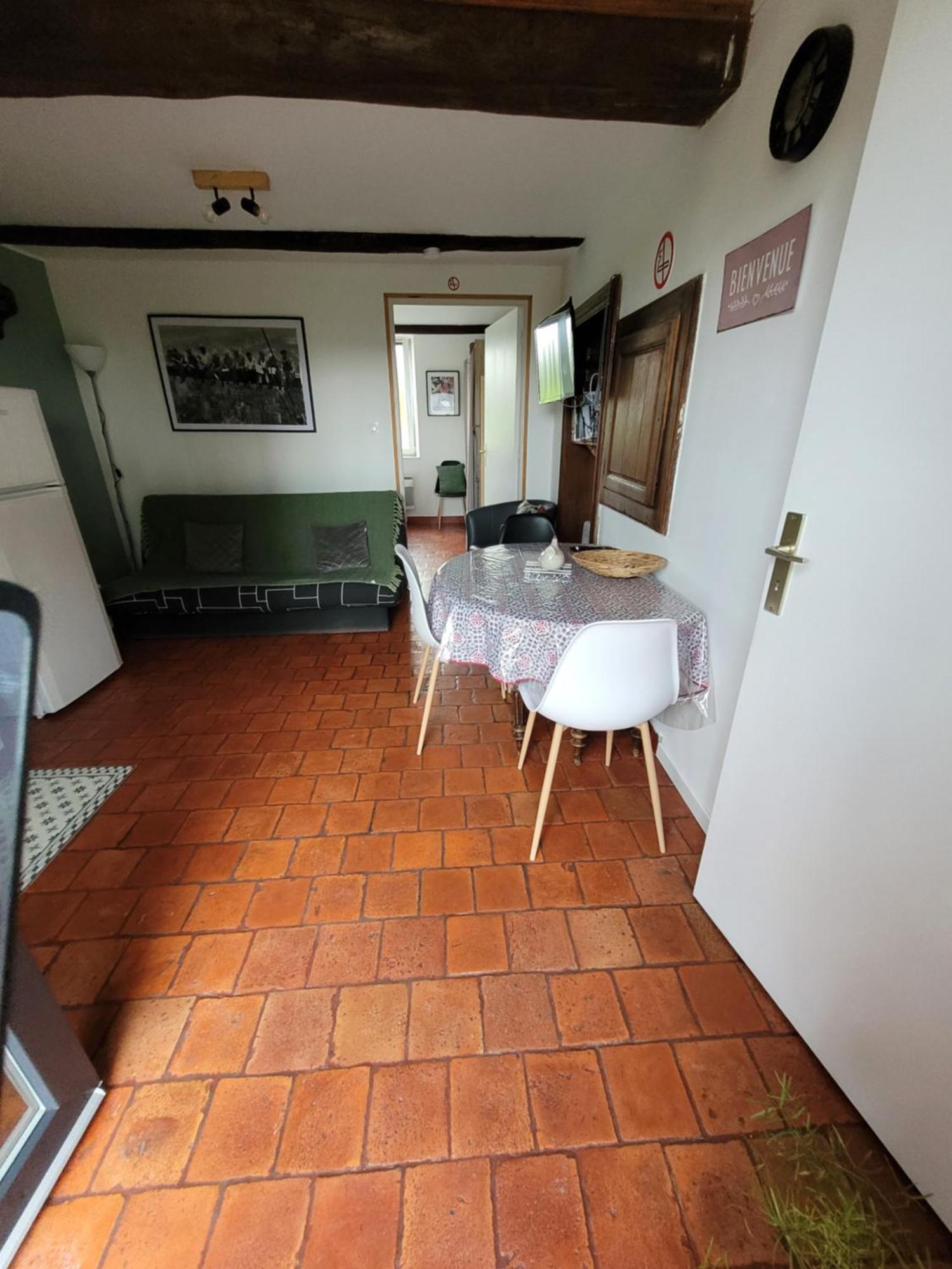 Studio Bienvenue Du Cote De Chez Nous Avec Jardin Privatif Wignehies Dış mekan fotoğraf