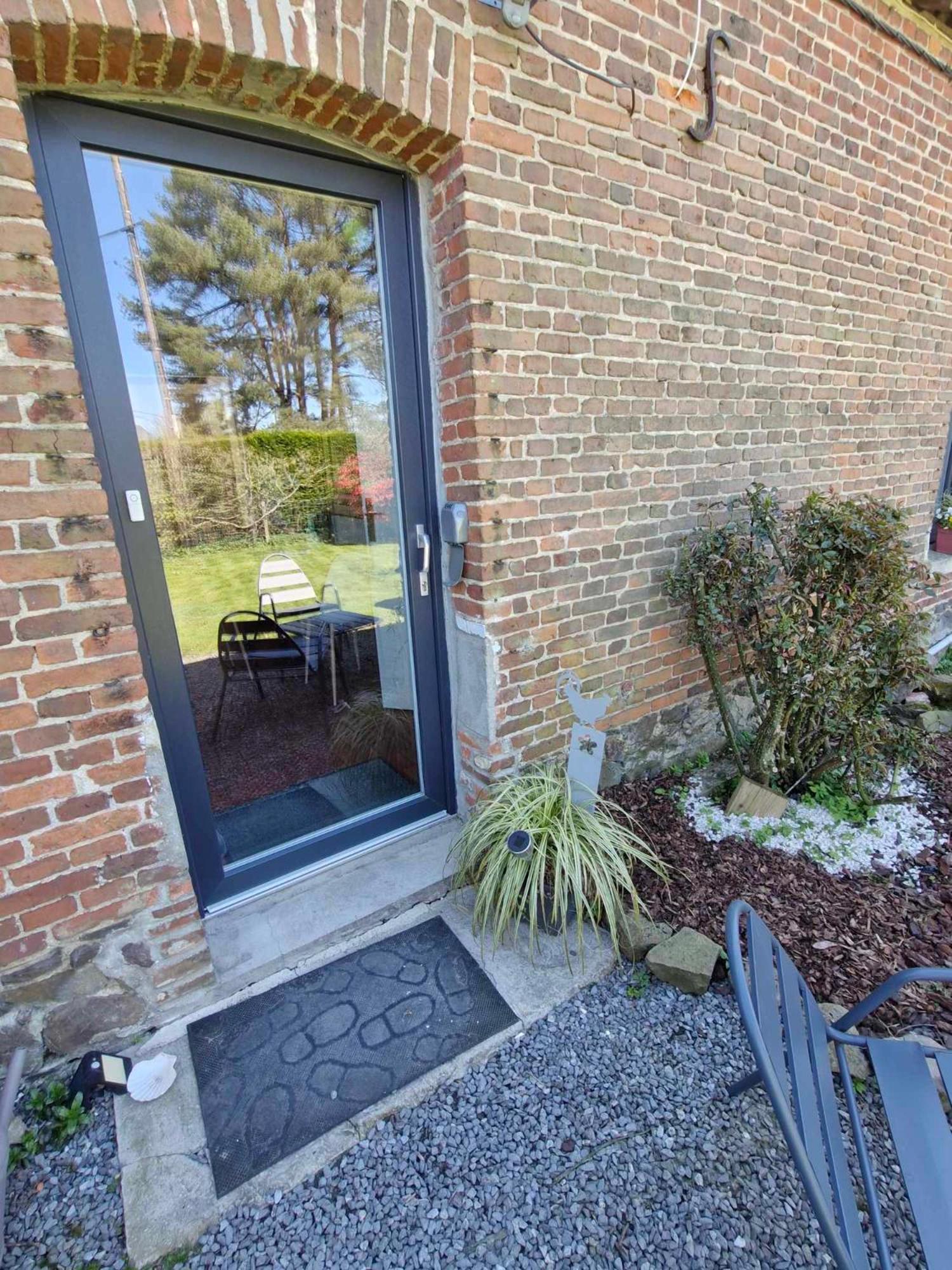 Studio Bienvenue Du Cote De Chez Nous Avec Jardin Privatif Wignehies Dış mekan fotoğraf